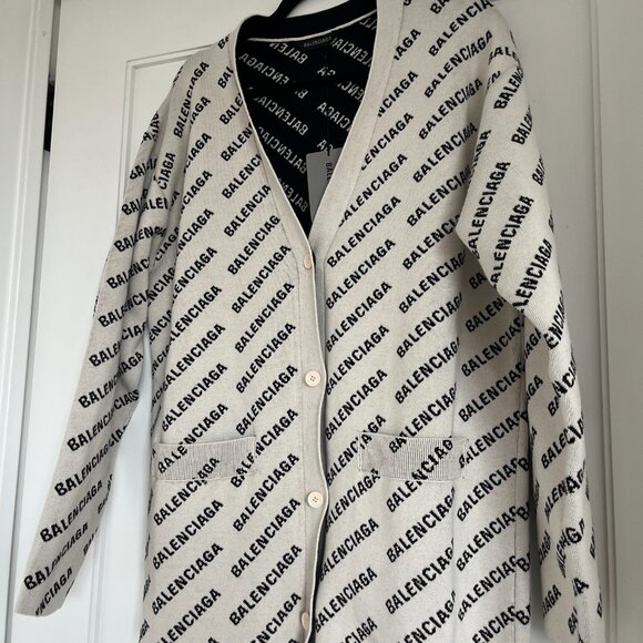 NWT Balenciaga Cardigan Sweater Off-white Allover Logo Knit Wool Blend V-Neck - Picture 8 of 11